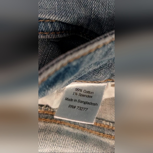 Sonoma Bermuda Light Wash Jort Mid Rise Denim Shorts Size 22 - Picture 5 of 6